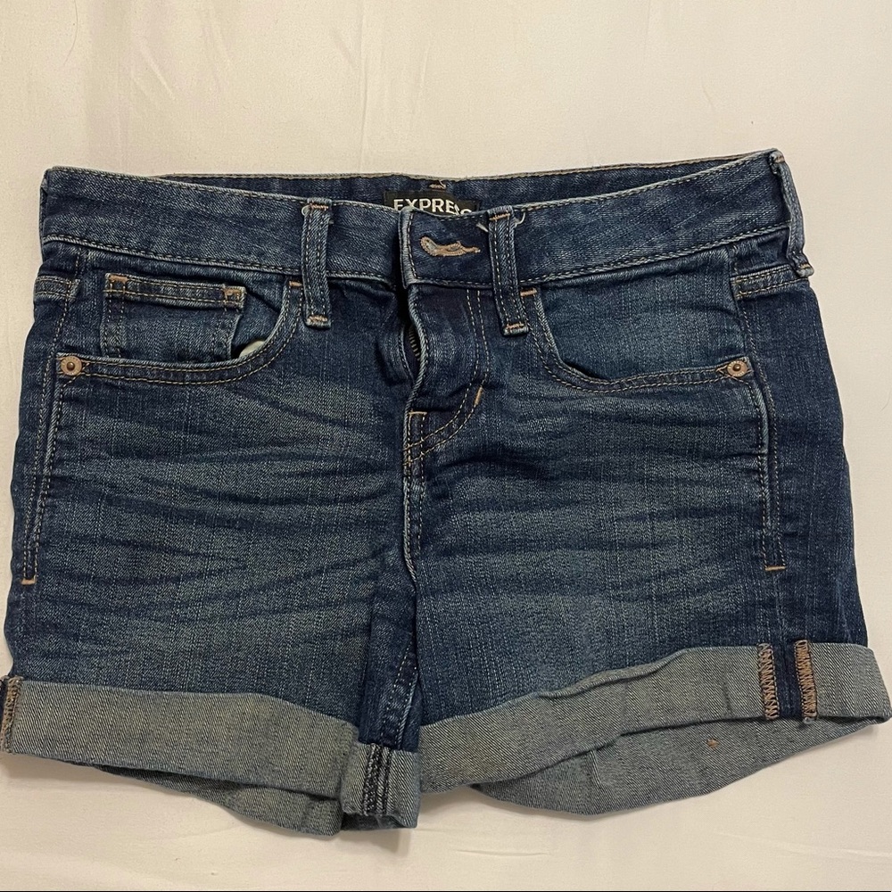 Express Women’s Midi Low Rise Jean Shorts, size 2